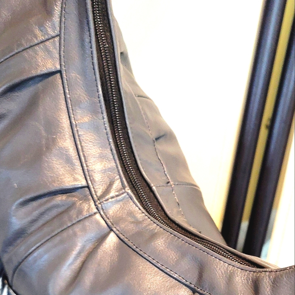 BOHO SOFT LEATHER HOBO BAG FRINGE & CONCHOS - Picture 11 of 13